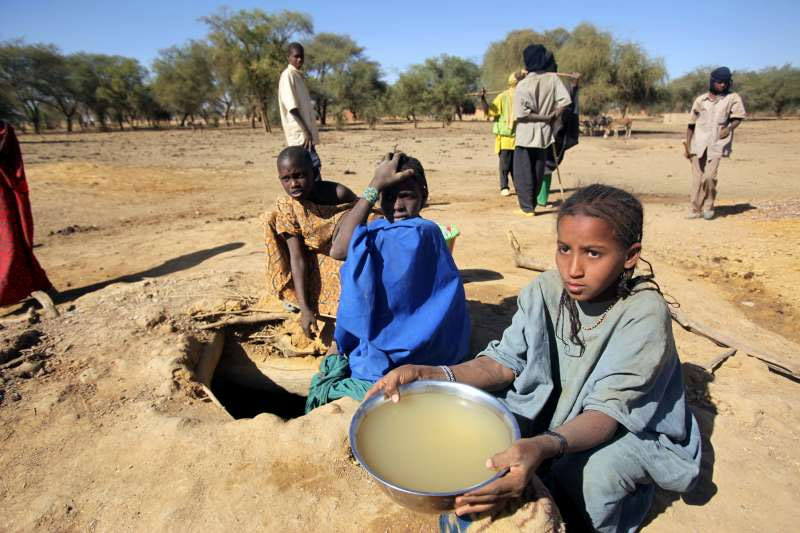 Anh hỗ trợ Burkina Faso đối mặt với khủng hoảng lương thực